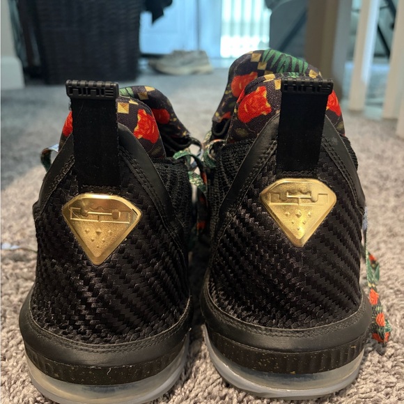 Nike Lebron 16 Watch The Throne - Picture 4 of 6